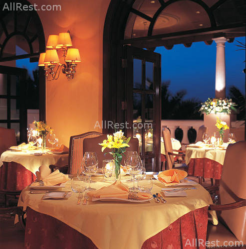 The Ritz-Carlton Dubai 13